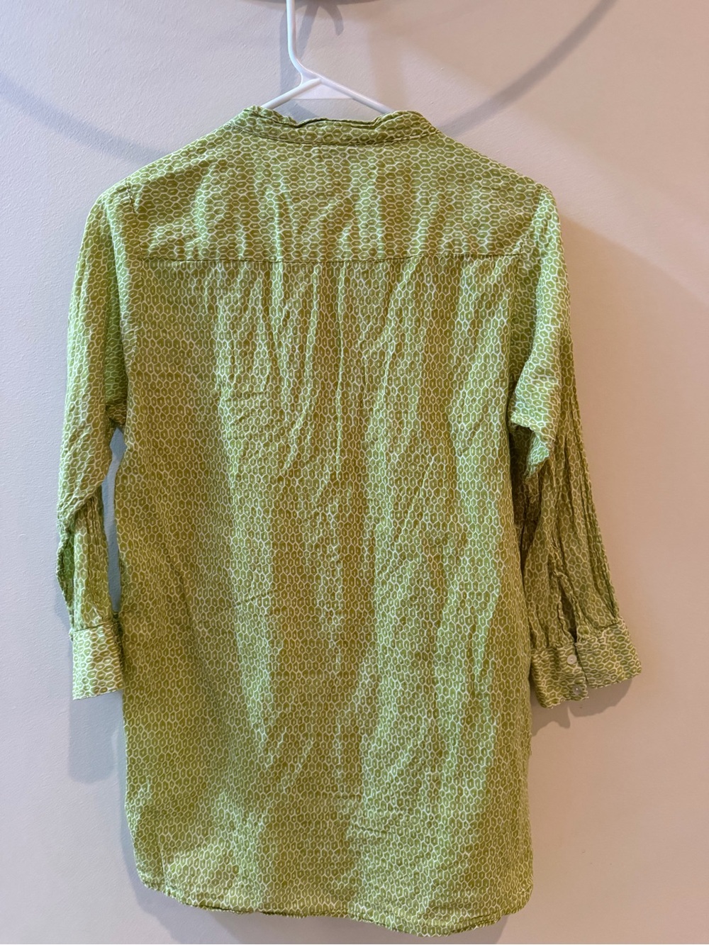 Rock Flower Paper Women’s Small Green Geometric 3/4 Sleeve Button Down Shirt - Picture 2 of 4